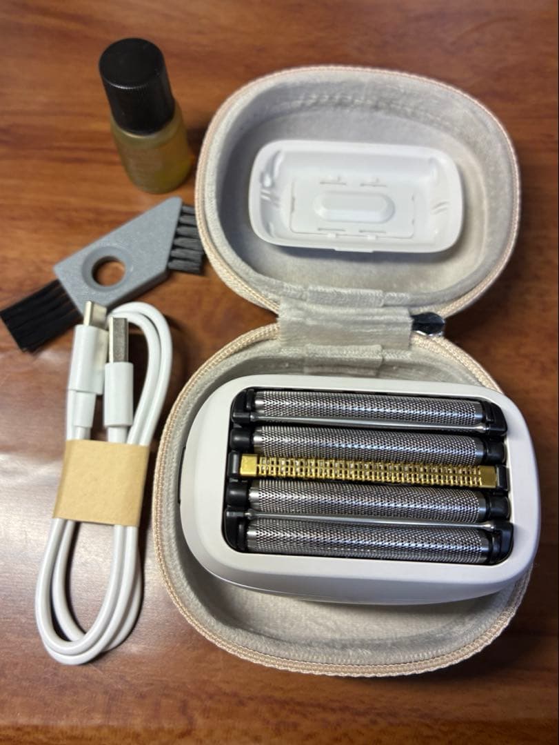 パナソニック ラムダッシュ パームイン ES-PV6A-W 5枚刃　ポーチ付き