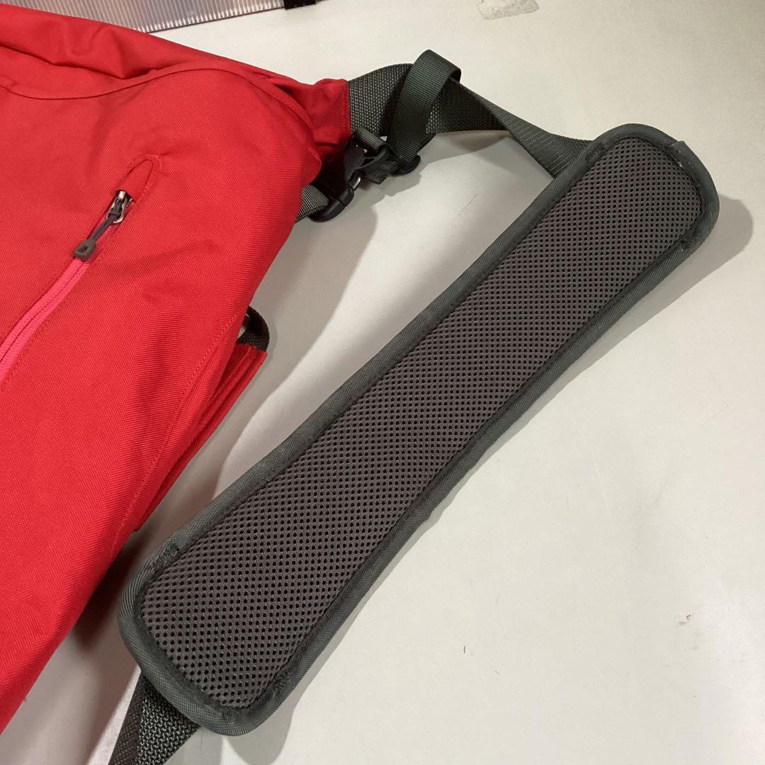 パタゴニア patagonia ハーフマス メッセンジャーバッグ 赤