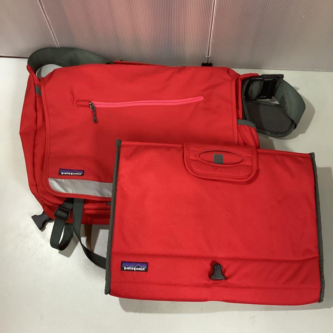 パタゴニア patagonia ハーフマス メッセンジャーバッグ 赤