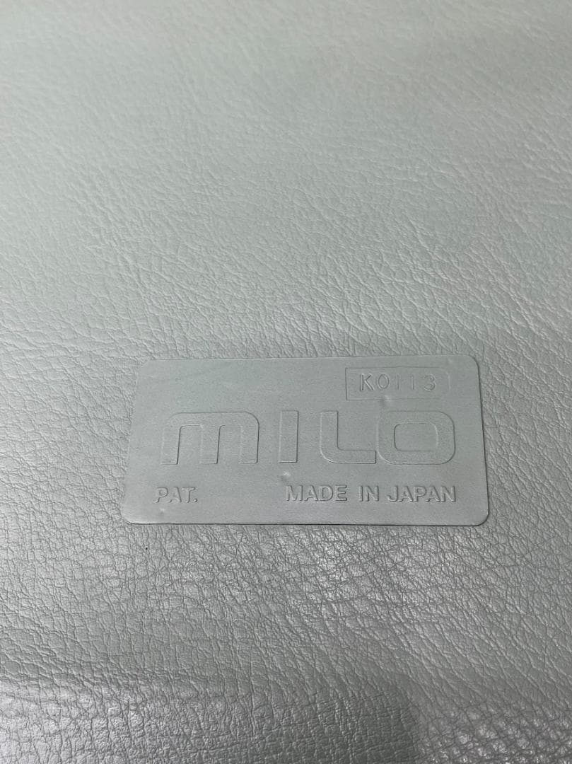 axona AICHI 折りたたみ椅子 MILO 4脚 フラットスタッキング　②