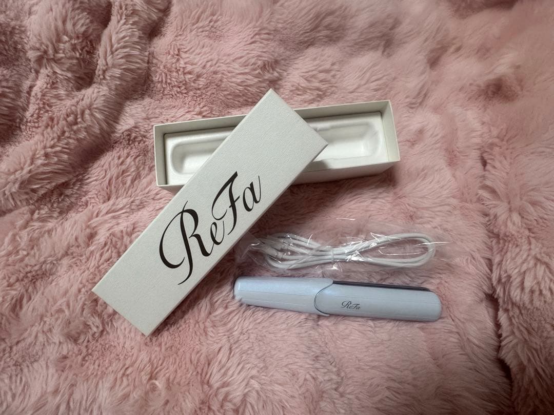 ReFa 美容器具 ホワイト 充電ケーブル付き