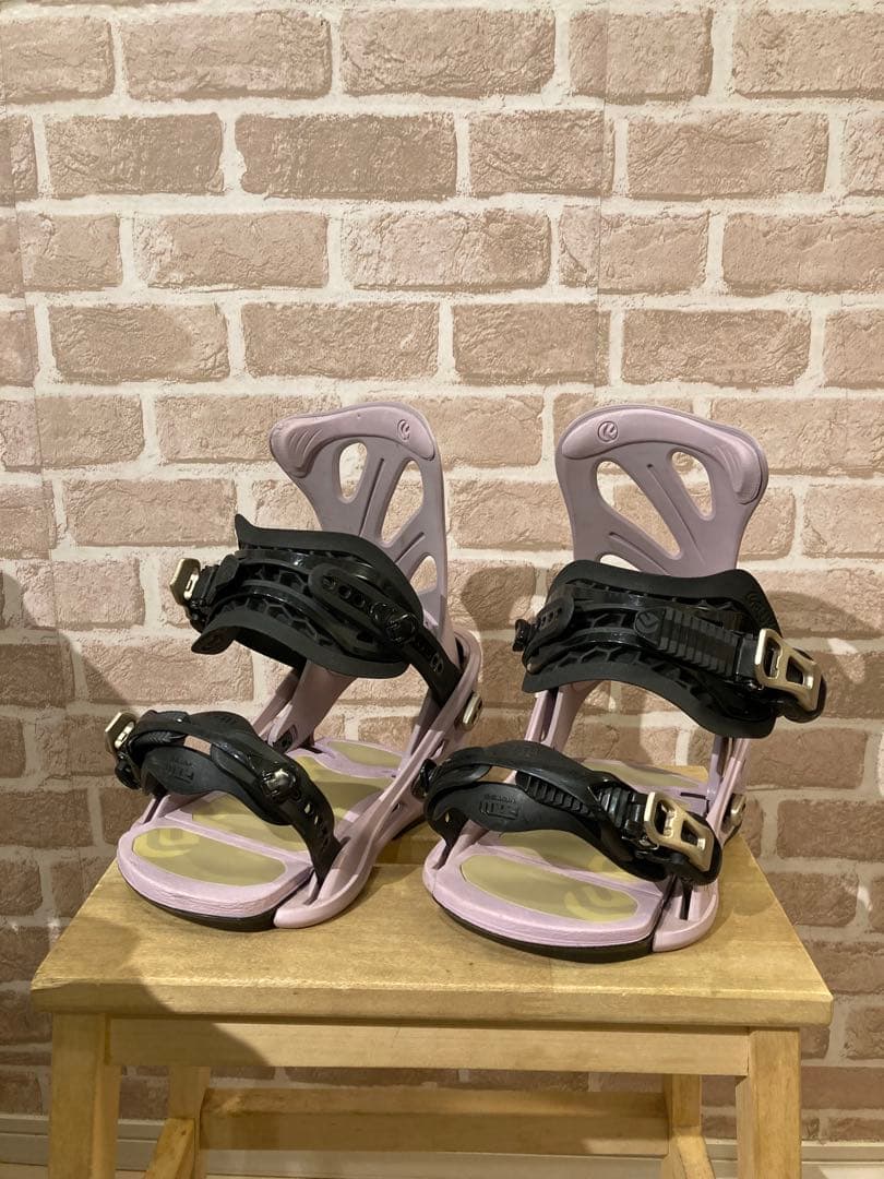 割れパーツ交換済み FLUX GS ビンディング　レディース　XS