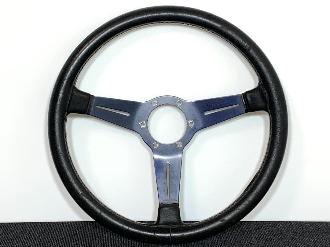 【送料無料・即日発送】NARDI ナルディ クラシック ステアリング 79年
