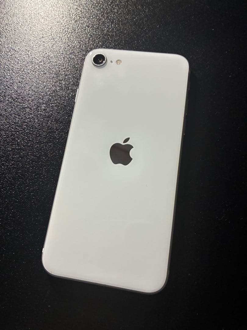 【第2世代】iPhoneSE 64GB ホワイト SIMフリー