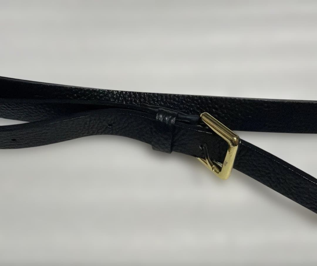 正規品バンドリヤー スマホケースストラップ iPhone15Pro ヘイリー　黒