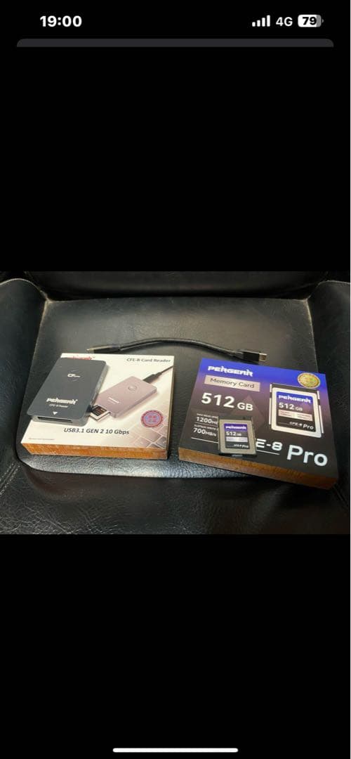 CFexpressカード512G カードリーダー