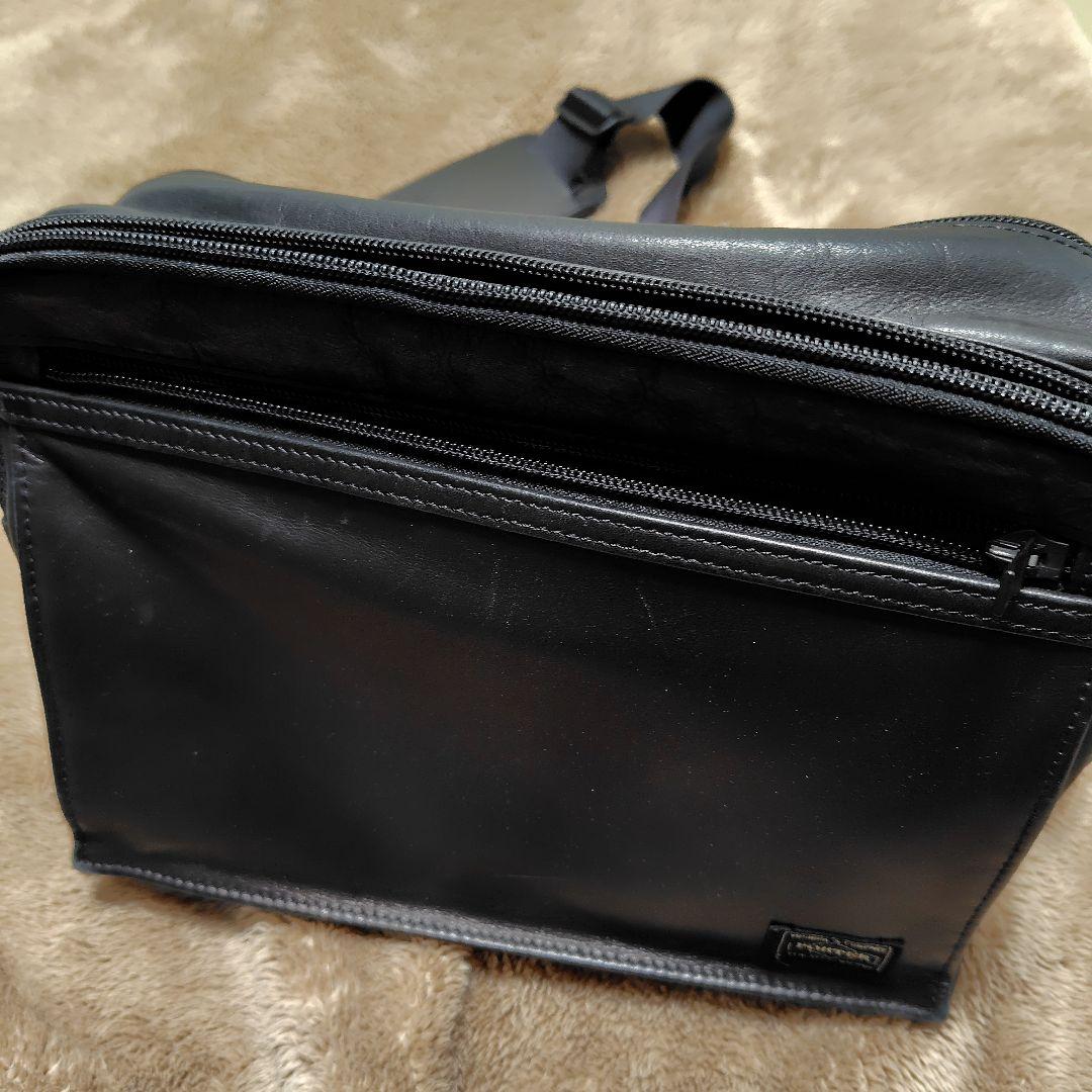 PORTER ブラックレザー メッセンジャーバッグ