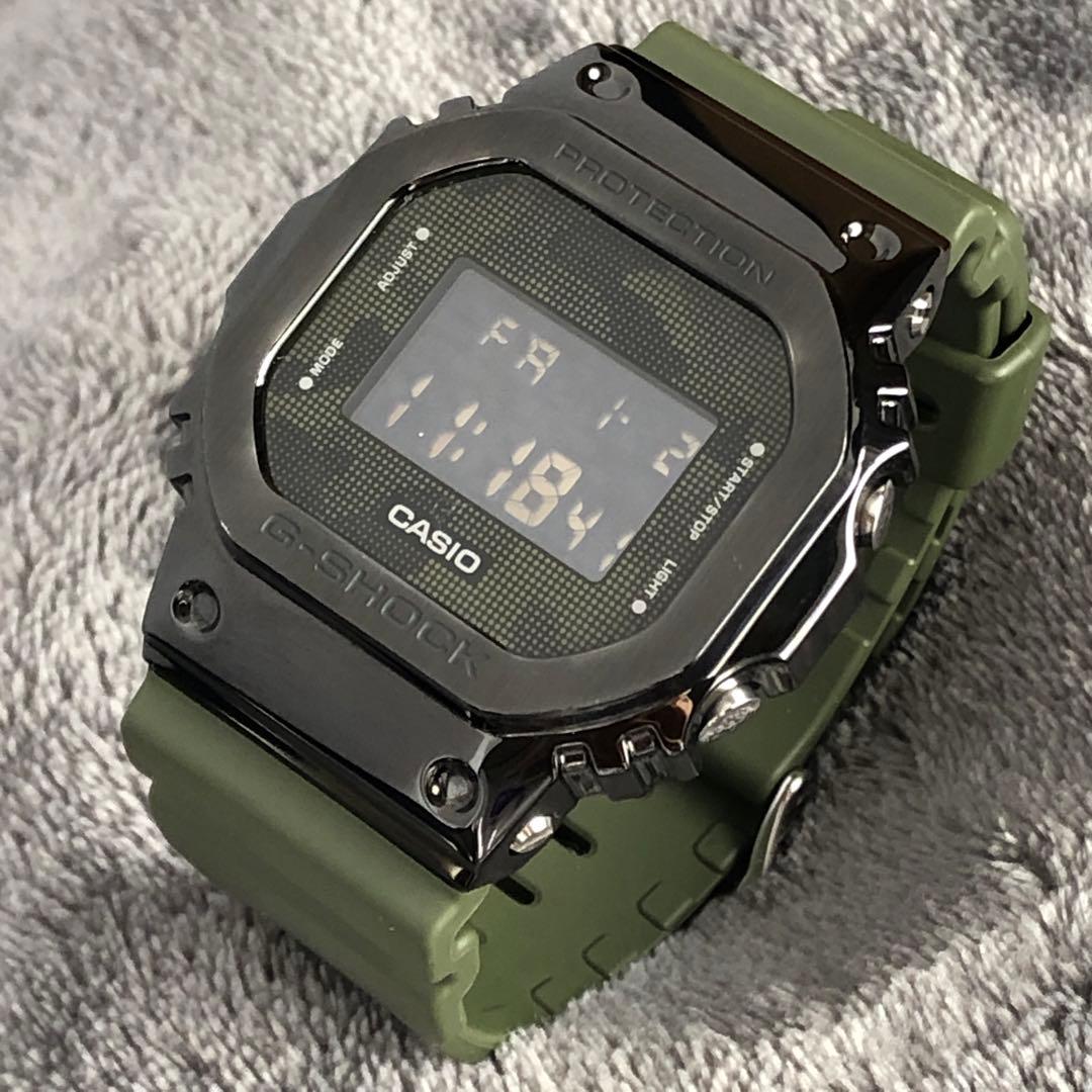 メタル×ミリタリー［良品きれい］GM-5600B カーキグリーン G-SHOCK