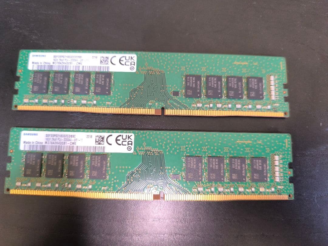 Samsung DDR4 32GB (16GBx2) メモリ