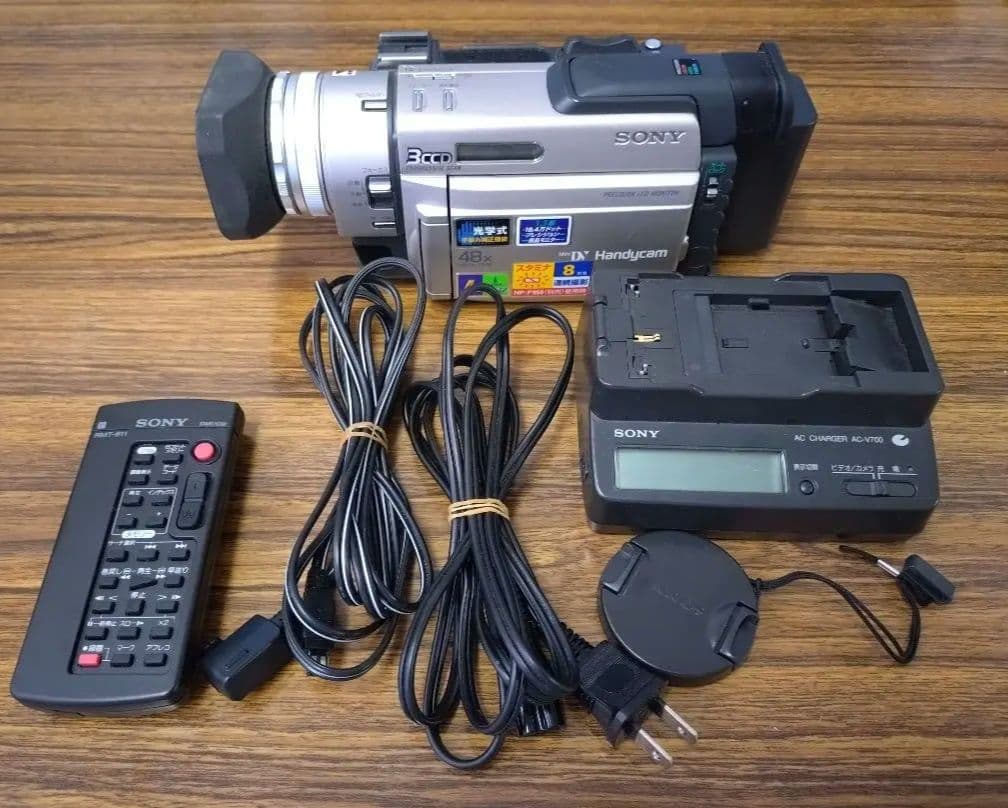 SONY　デジタルビデオカメラ　DCR-TRV900