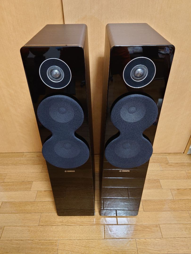 YAMAHA NS-F500 フロアスタンディングスピーカー（左側）
