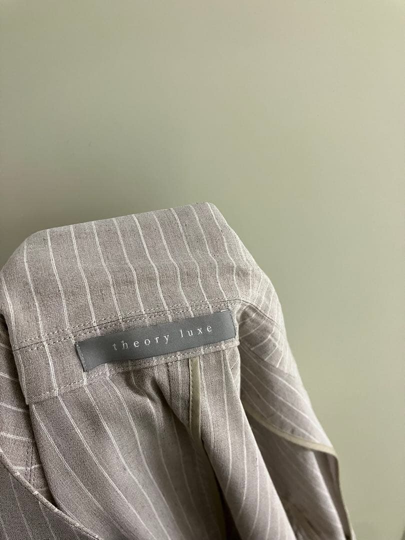 【theory luxe】グレージュ リネン ストライプ ダブル スーツ