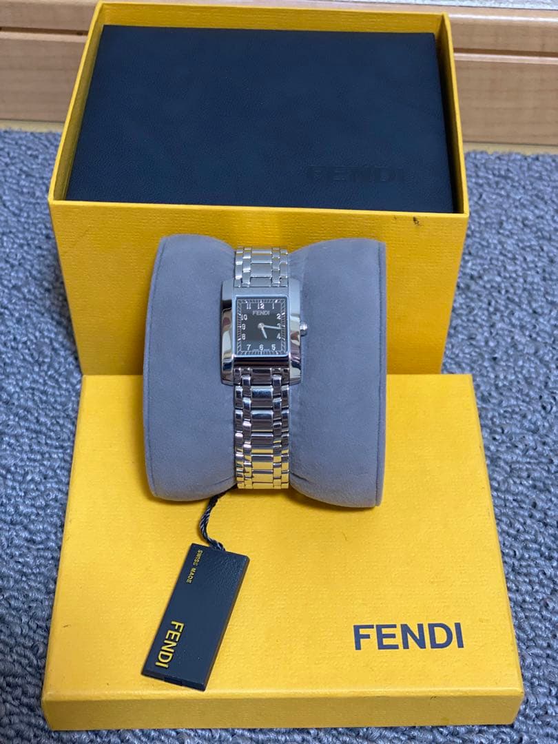 FENDI WATCH エドアルド・フェンディとアデーレ