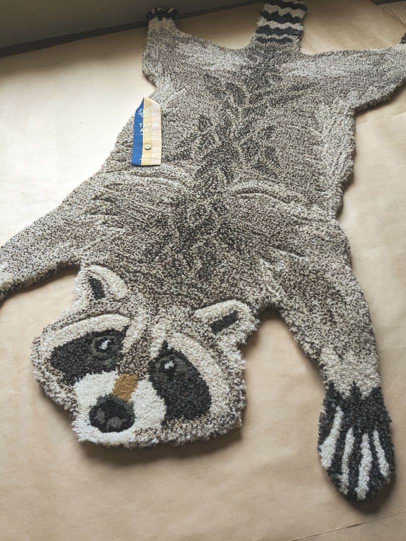 【サビトラさま 専用】・ラグ マット・あらいぐま ②