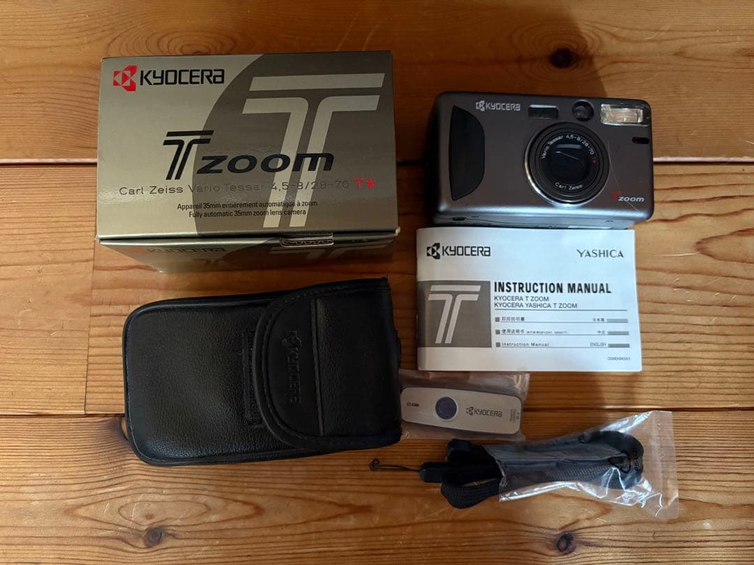 お*し様 KYOCERATzoomCarlZeiss フィルムカメラ 京セラヤシ