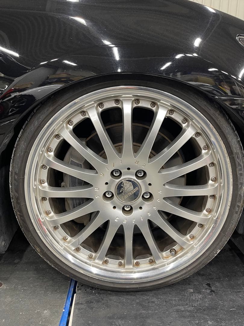 カールソン1/10 20インチ