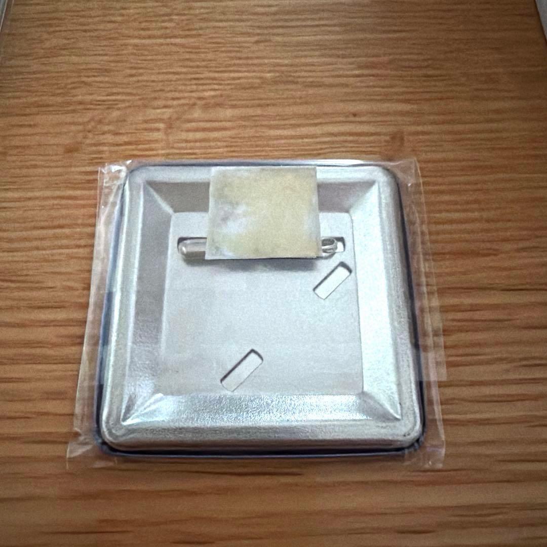 朔間凛月 TRIP 缶バッチ