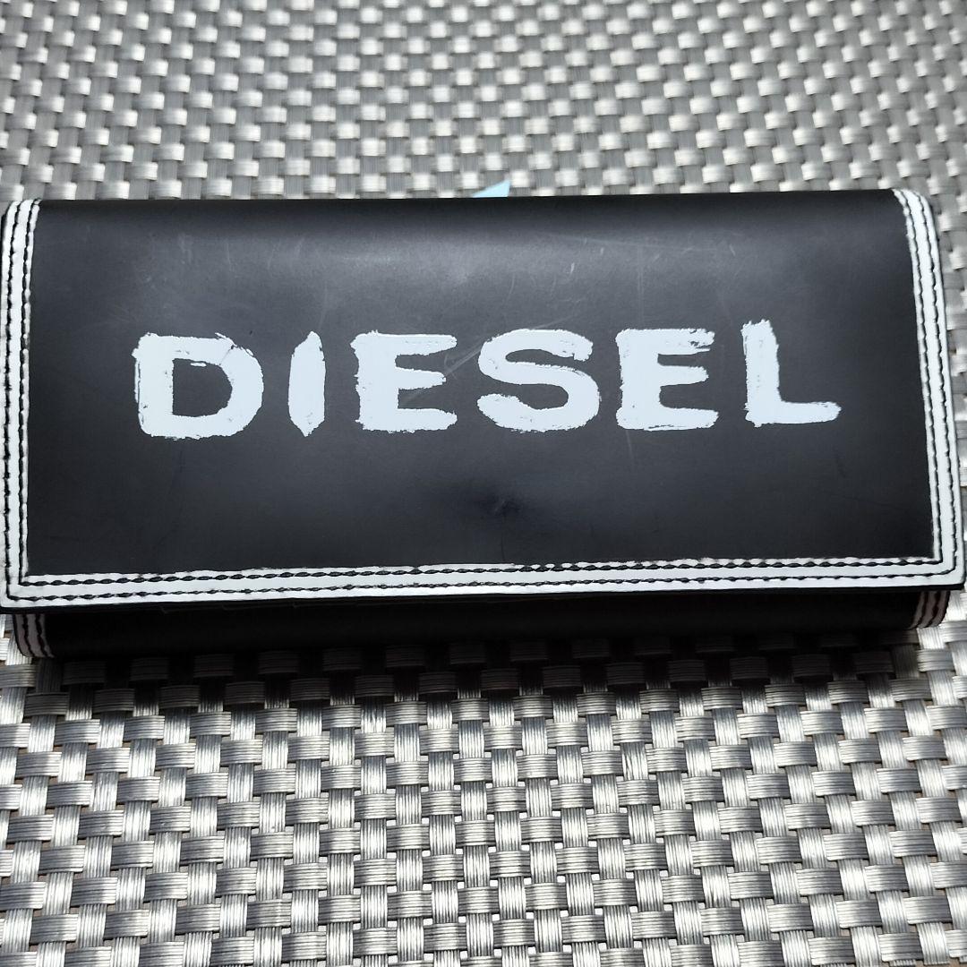 DIESEL　ディーゼル　長財布　ロゴ　おしゃれ　人気　希少