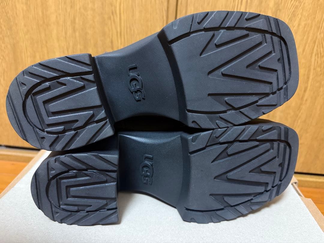 UGG モクシーチェルシー ブーツ ブラウン 箱付き