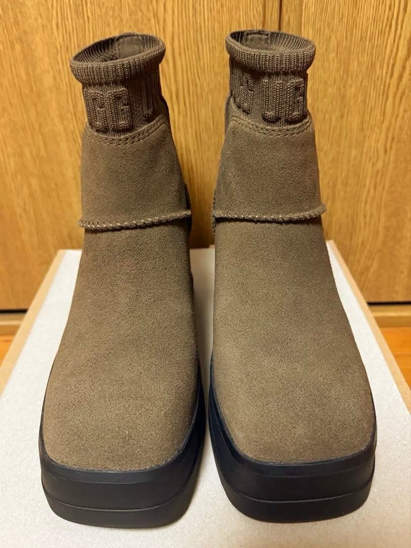 UGG モクシーチェルシー ブーツ ブラウン 箱付き