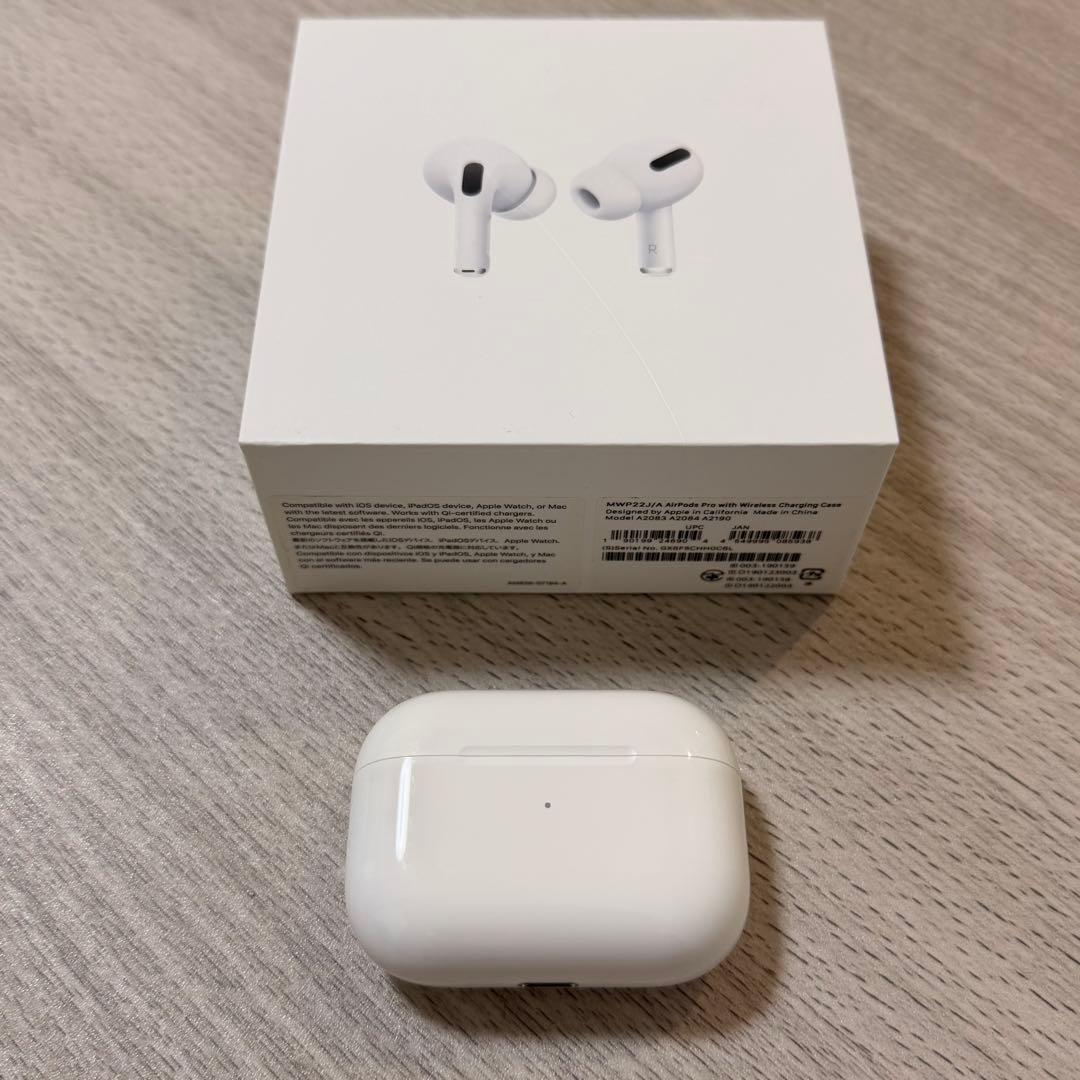 【超美品】AirPods Pro 第1世代　iFaceケース付き 動作品