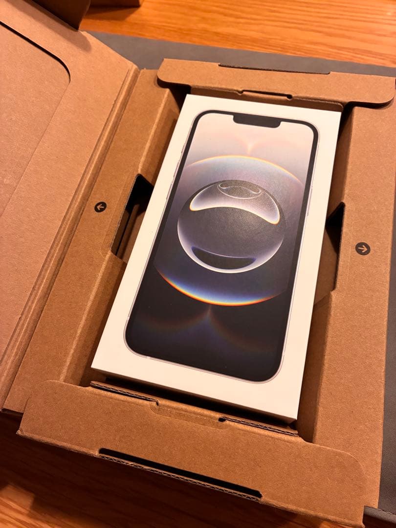 Apple iPhone 16e ホワイト 128GB