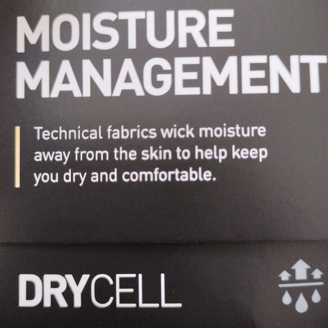 プーマ　トレーニングウエア　Lサイズ　トップスがメンズ　ボトムスはレディース