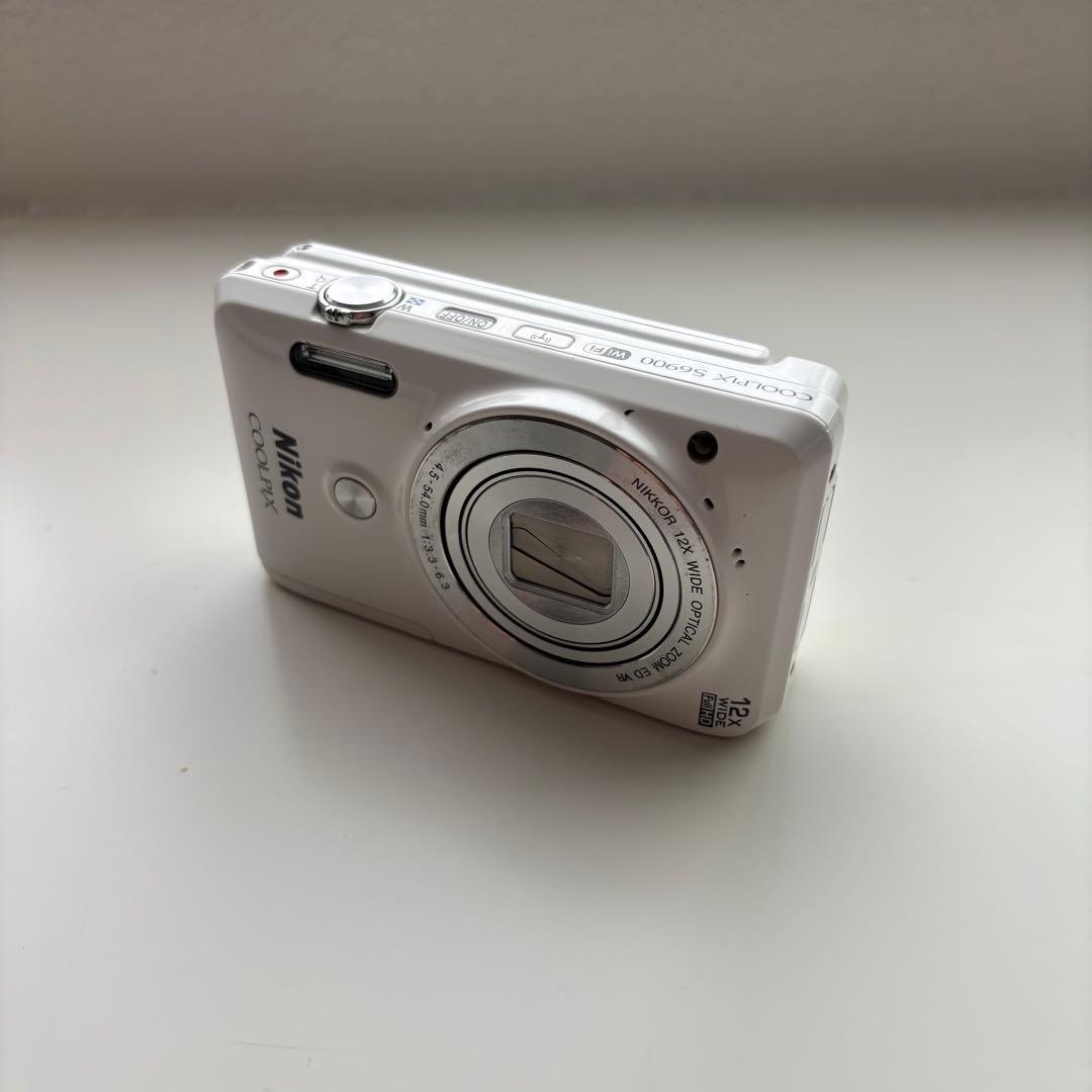 Nikon COOLPIX S6900 ホワイト