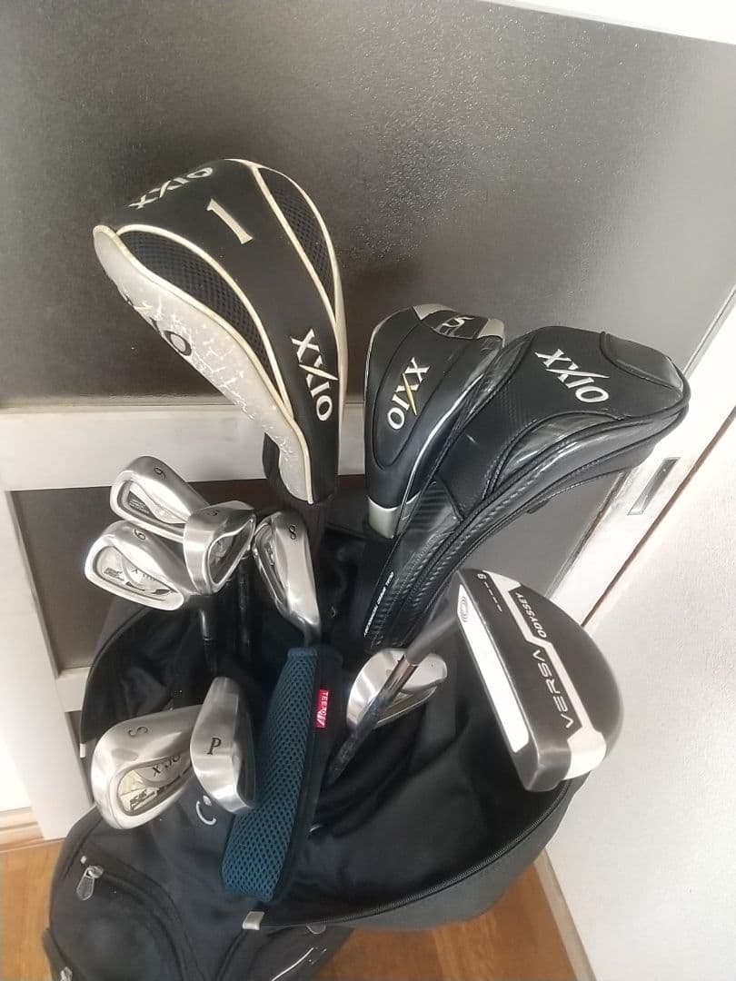 XXIO 豪華11本 ゴルフクラブセット オデッセイパター キャディバッグ付き