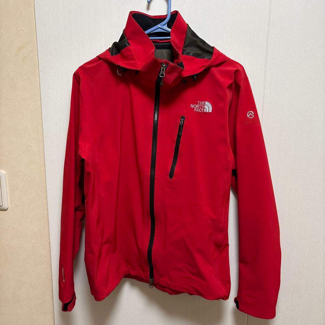 THE NORTH FACE SUMMIT レッドジャケット