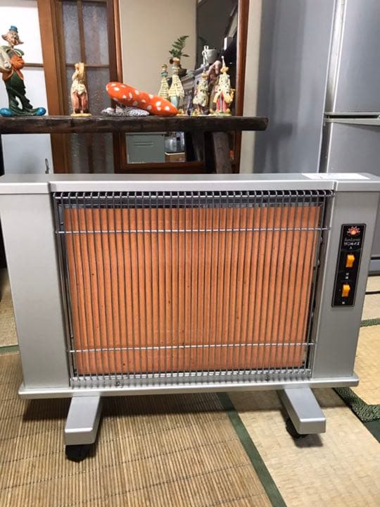 お値下げサンルミエ　　遠赤外線ヒーター