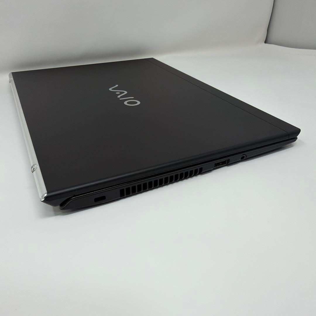 VAIO 12.5インチCore i5-1135G7/16GB/256GB