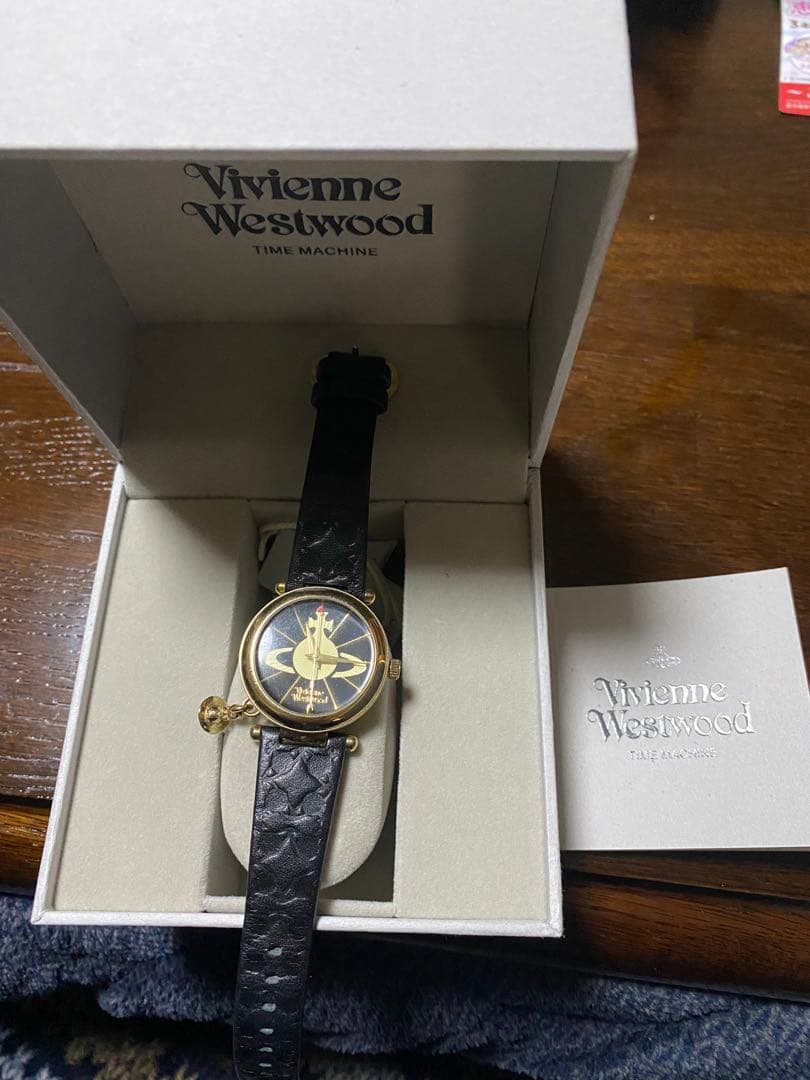Vivienne Westwood アナログ時計 黒金