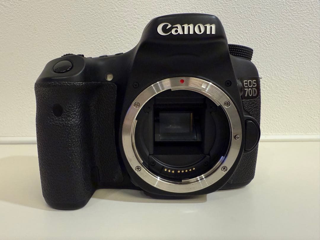 デジタルカメラ Canon EOS 70D + EF-S 18-135mm