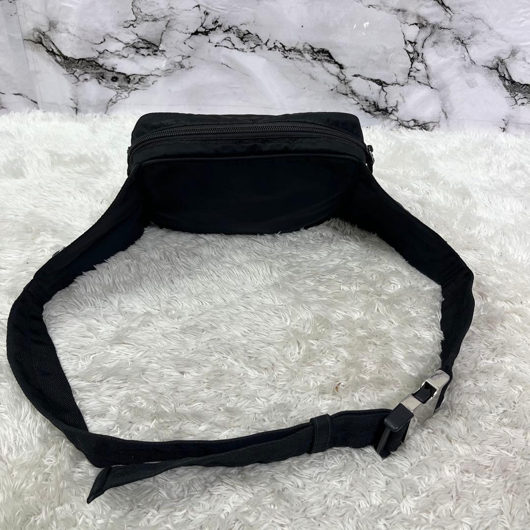 PRADA ブラック ボディバッグ ウエストポーチ