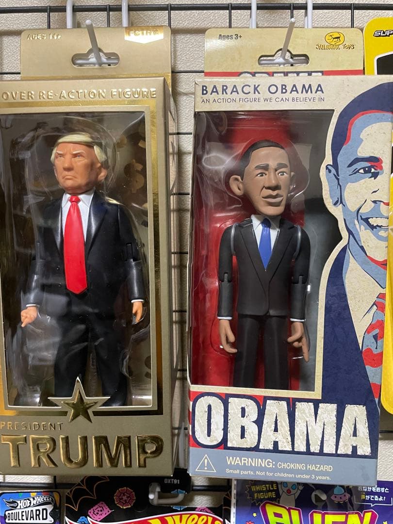 トランプ大統領とオバマのフィギュアセット