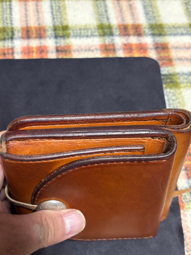 ゴローズ 2つ折り 財布