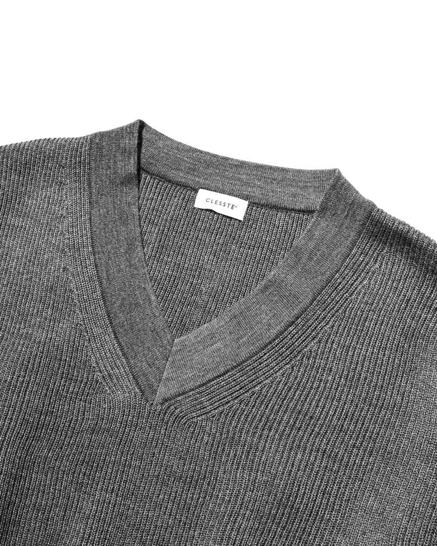 【即完】FINE WOOL V-NECK KNIT PULLOVER