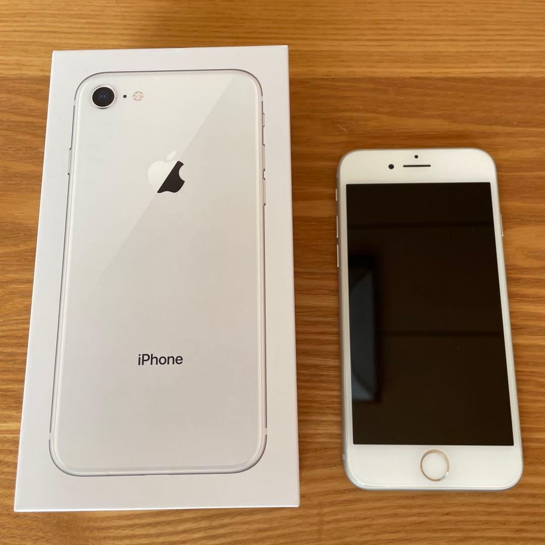 【箱付き・美品】iPhone 8 64GB ホワイト ※SIMロックあり