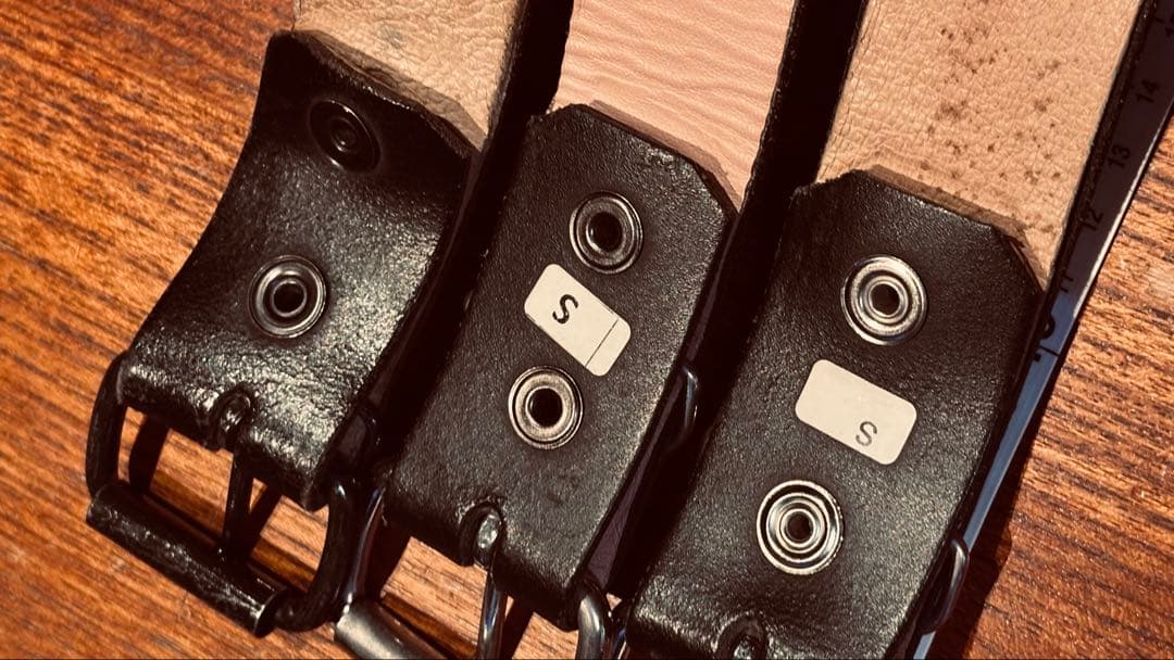 wendy's ベルト　英国製　Sサイズ　パンク　2連ピラミッド