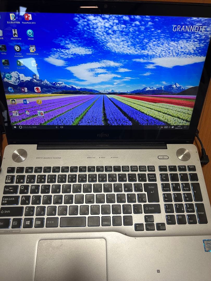 Windowsノート本体 LIFEBOOK AH90/X FMVA90X
