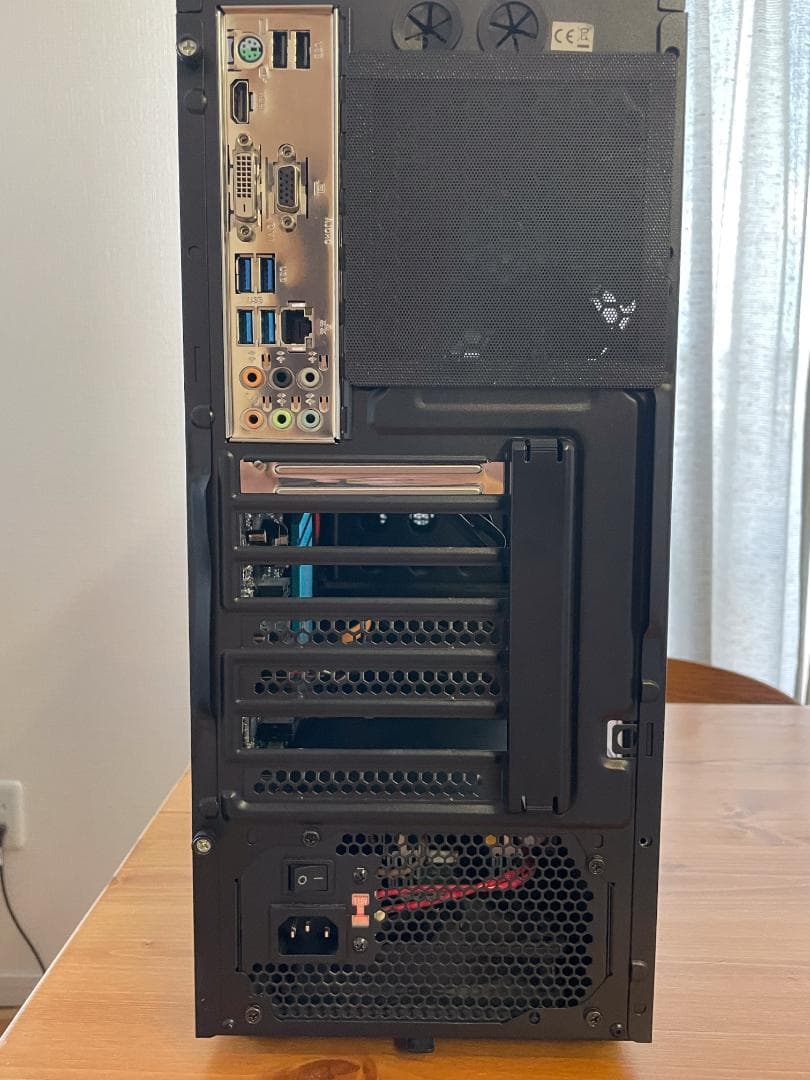 【自作PC】Core i7・メモリ32GB・SSD240GB・Win10