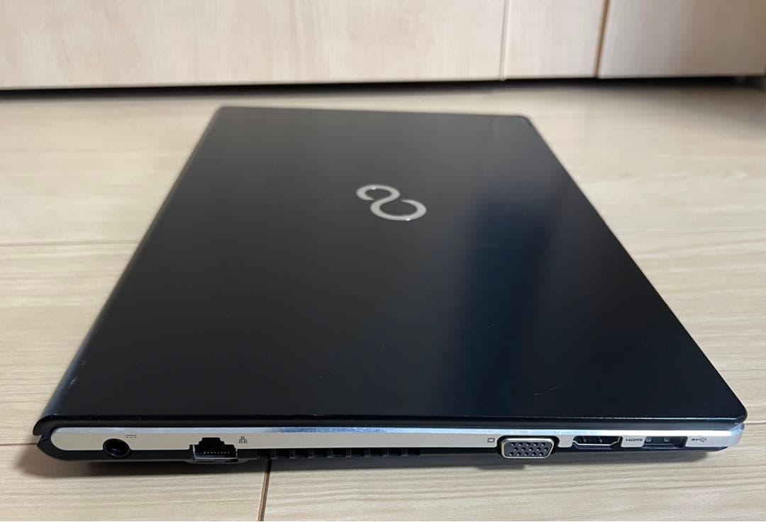 ノートパソコン 富士通LIFEBOOK S935 第5世代Core i5
