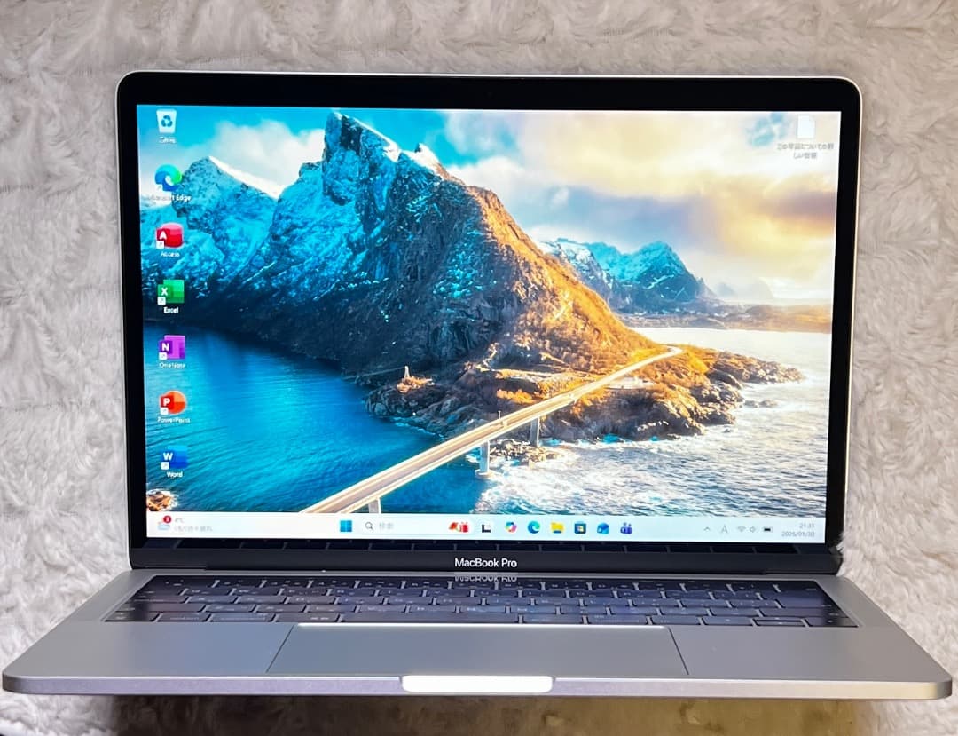 MacBook本体 MacBook Pro 13-inch i7 16GB 2TB Windows