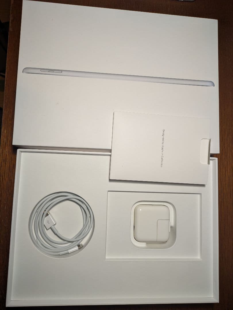 iPad 第6世代 128GB Wi-Fiモデル｜軽微な傷あり｜動作良好｜箱あり