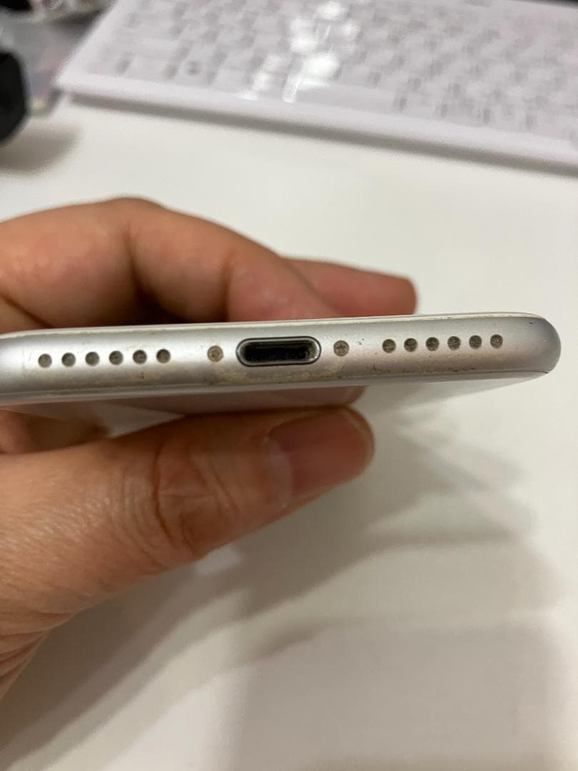 iPhone8 ホワイト 64GB SIMフリー