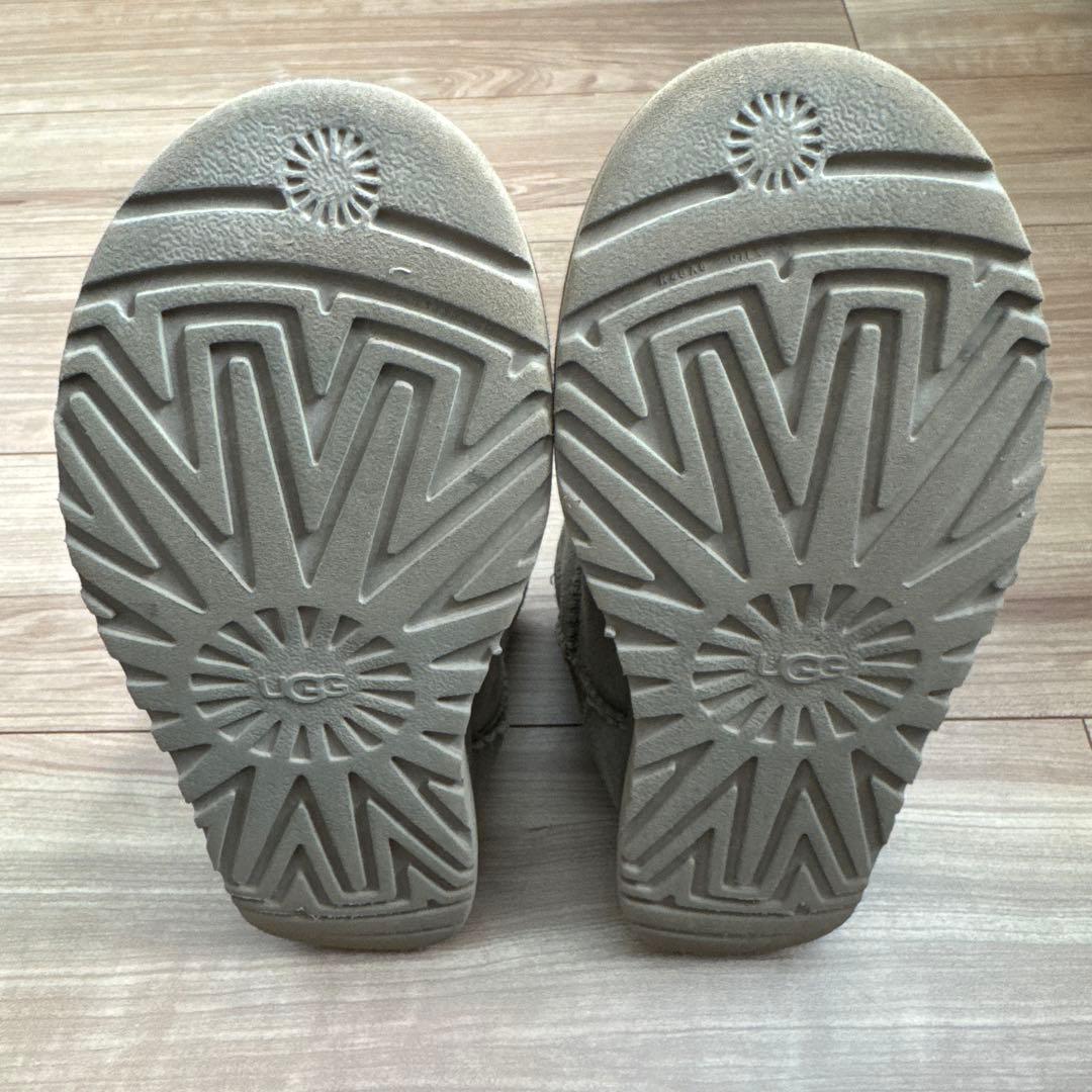 ugg クラシック　ミニ　25cm USA8