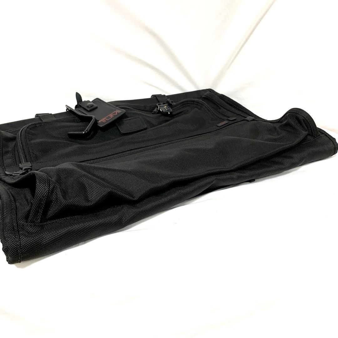 TUMI ガーメントケース 衣装バッグ 純正ロックキー付き ショルダーバッグ