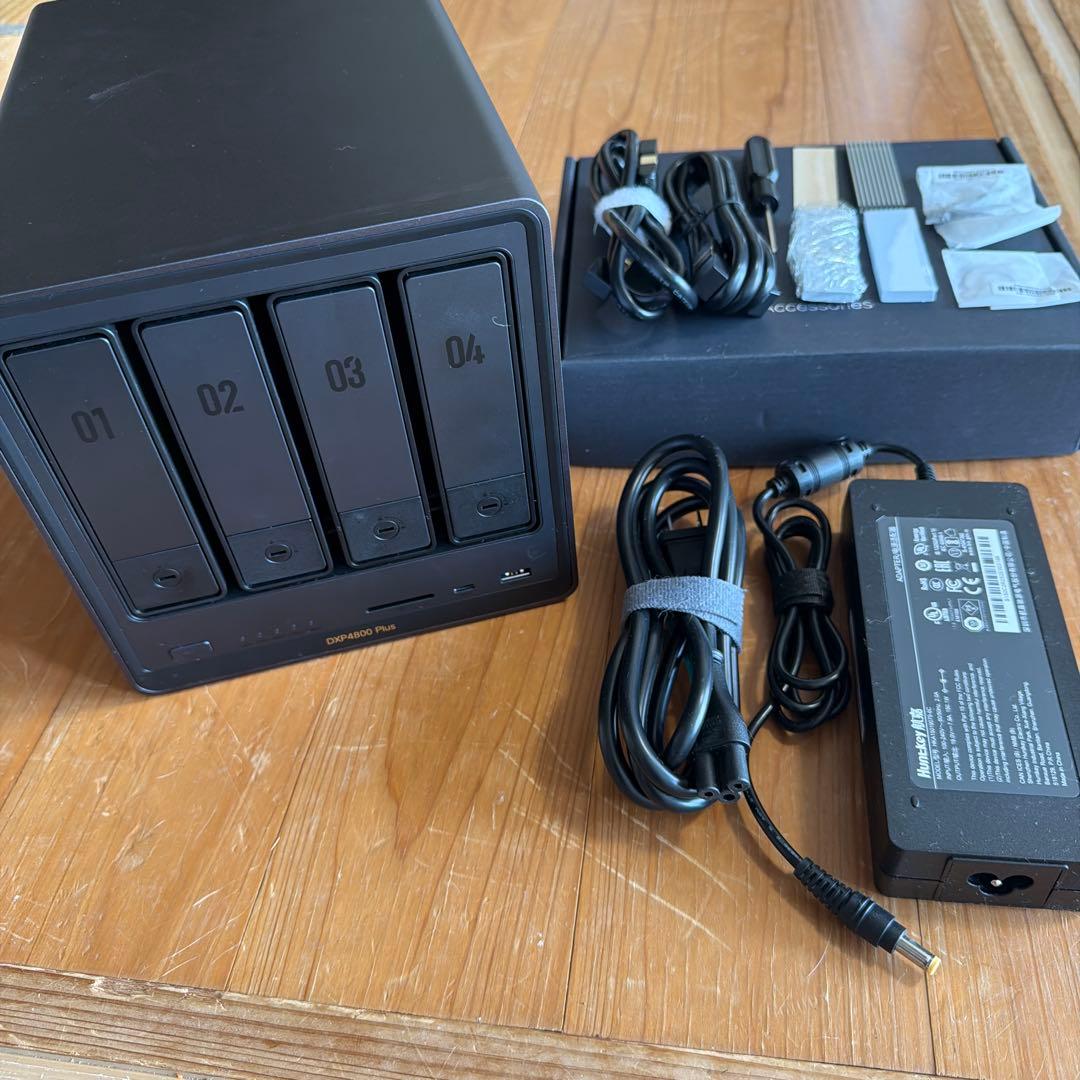 【中古】UGREEN NASync DXP4800 Plus