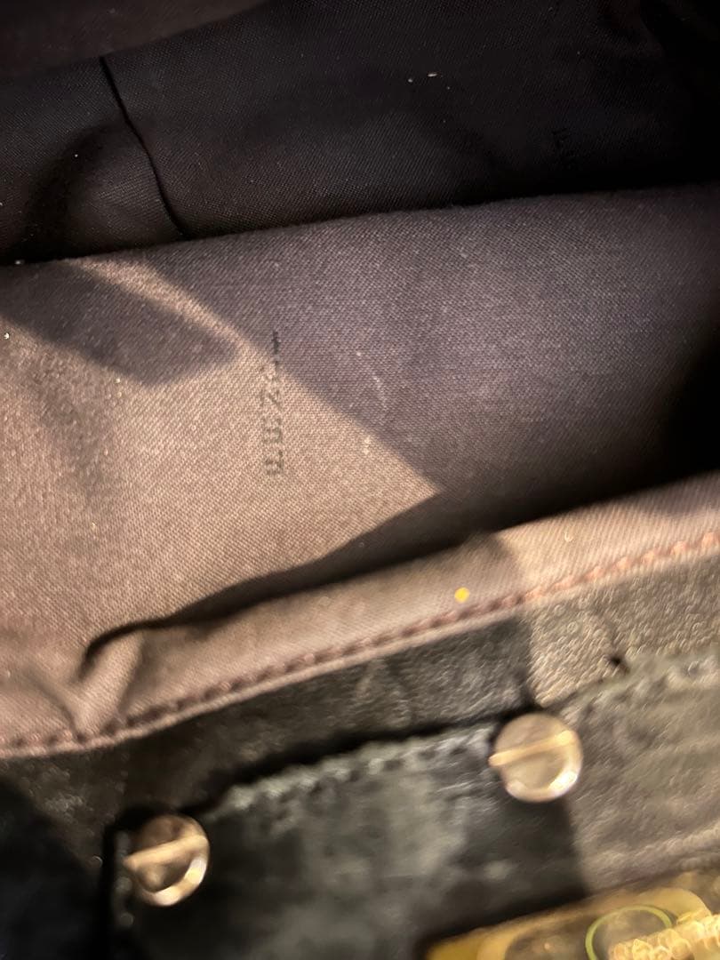 ❤️美品❤️ FENDI 黒 レザー ショルダーバッグ